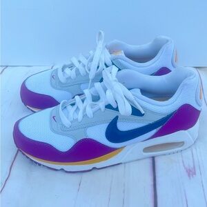 EUC Women’s Nike Air Max
